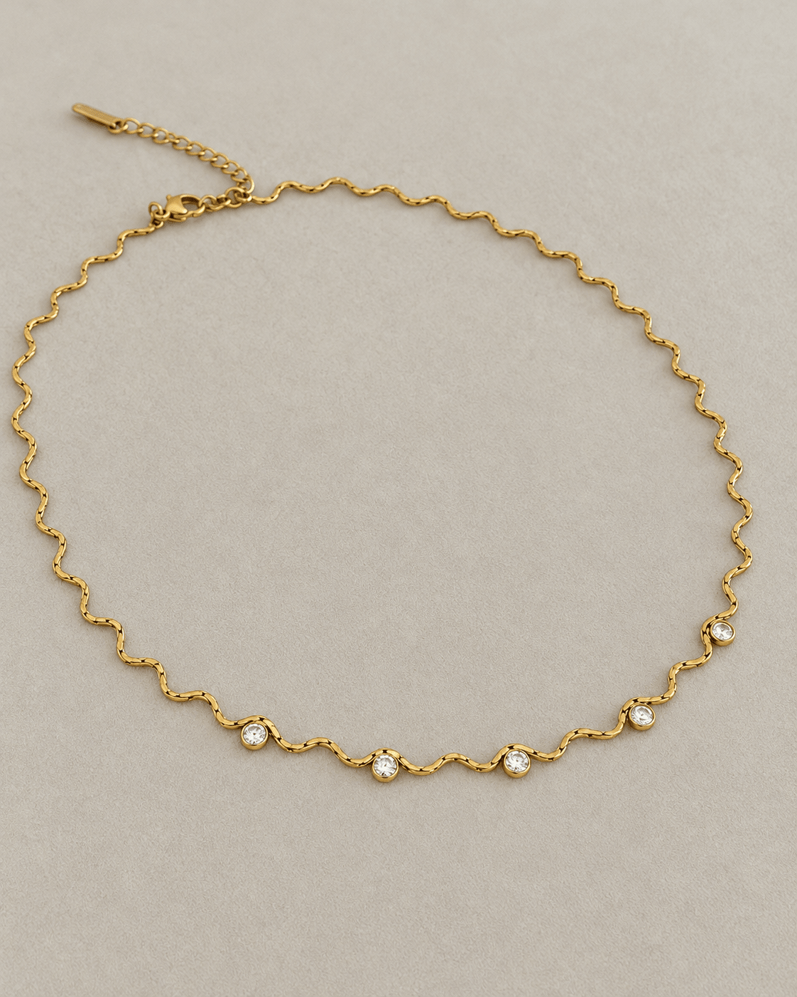 Wavy Crystal Choker Necklace - Necklaces | LimaLimón Store - 4