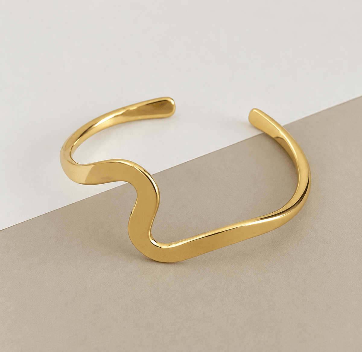Wavy Open Bangle - Bracelets | LimaLimón Store - 1