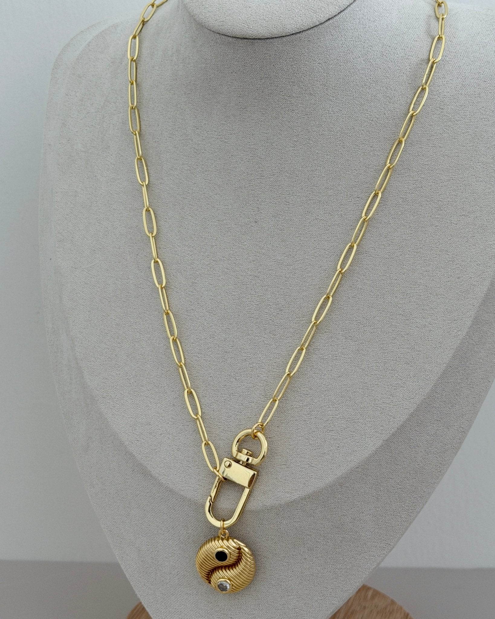 Yin & Yang Balance Link Necklace - Necklace | LimaLimón Store - 2