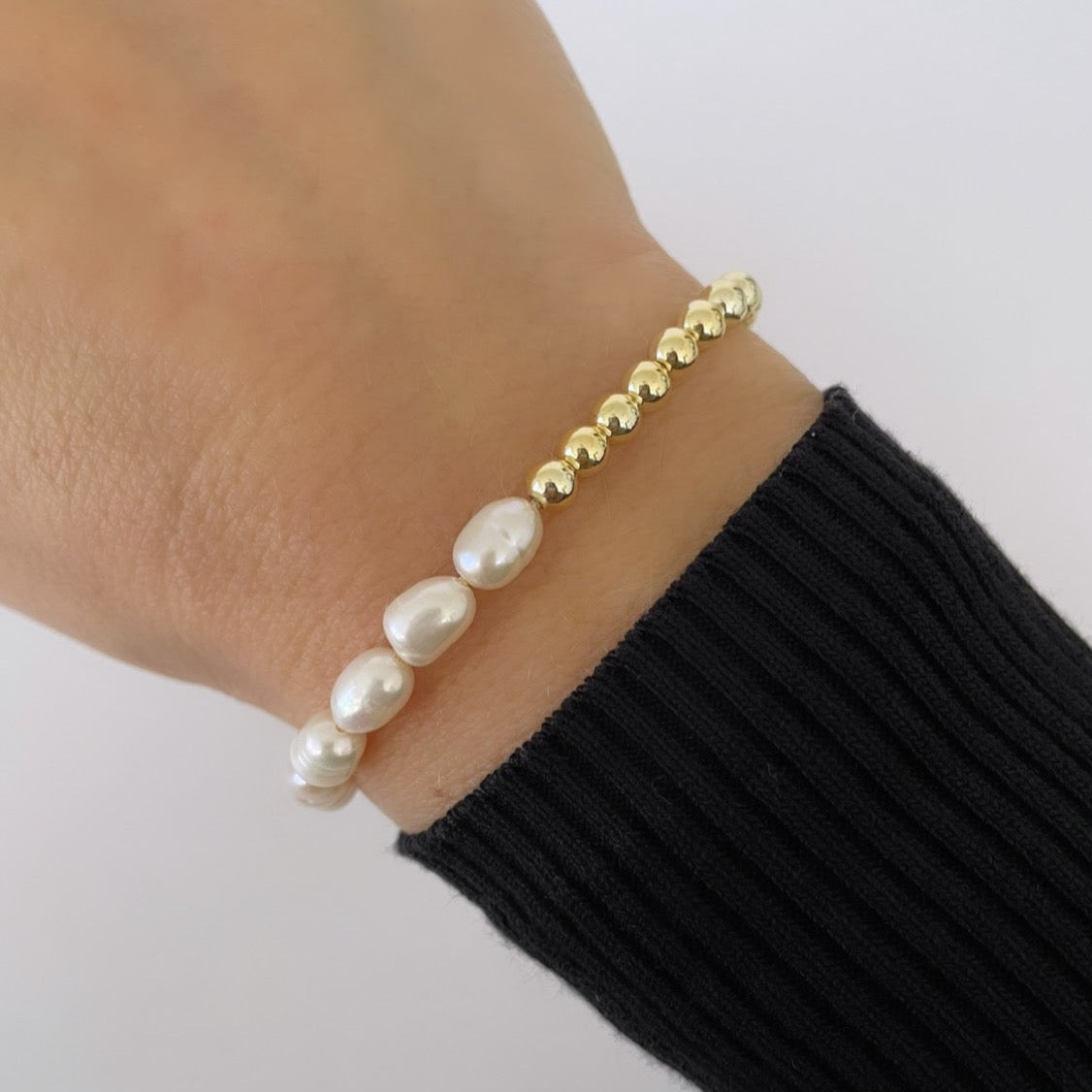 Pearl and Gold Bead Bracelet - LimaLimón Store