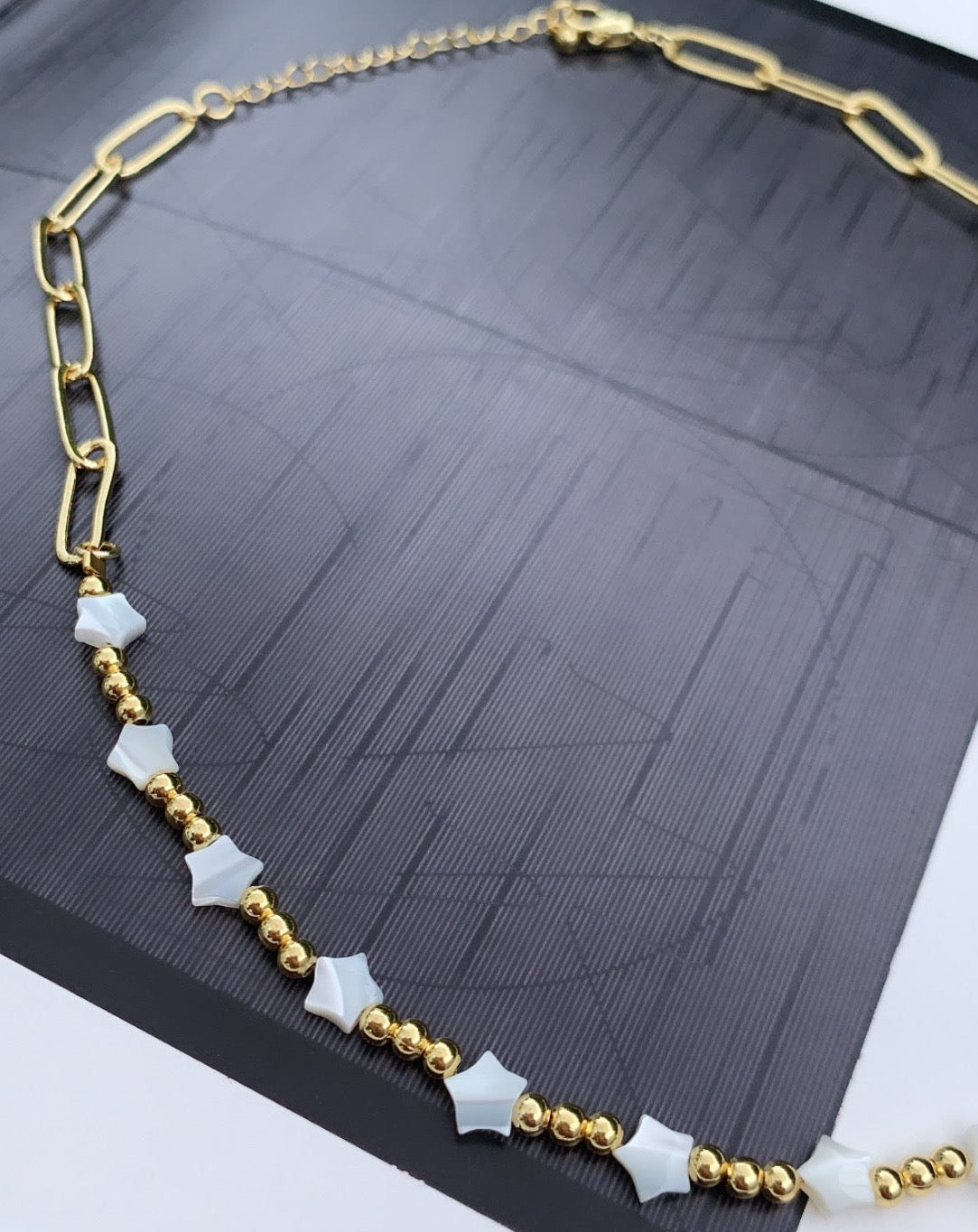 Star And Gold Choker - LimaLimón Store