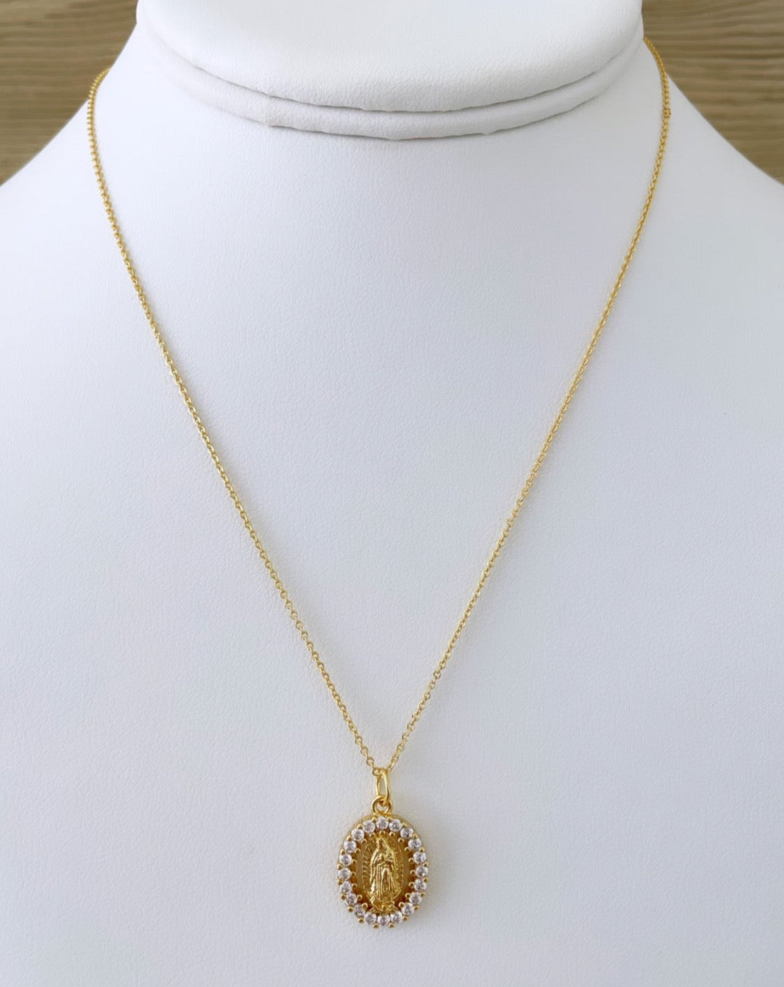 Guadalupe Vigin Necklace - LimaLimón Store