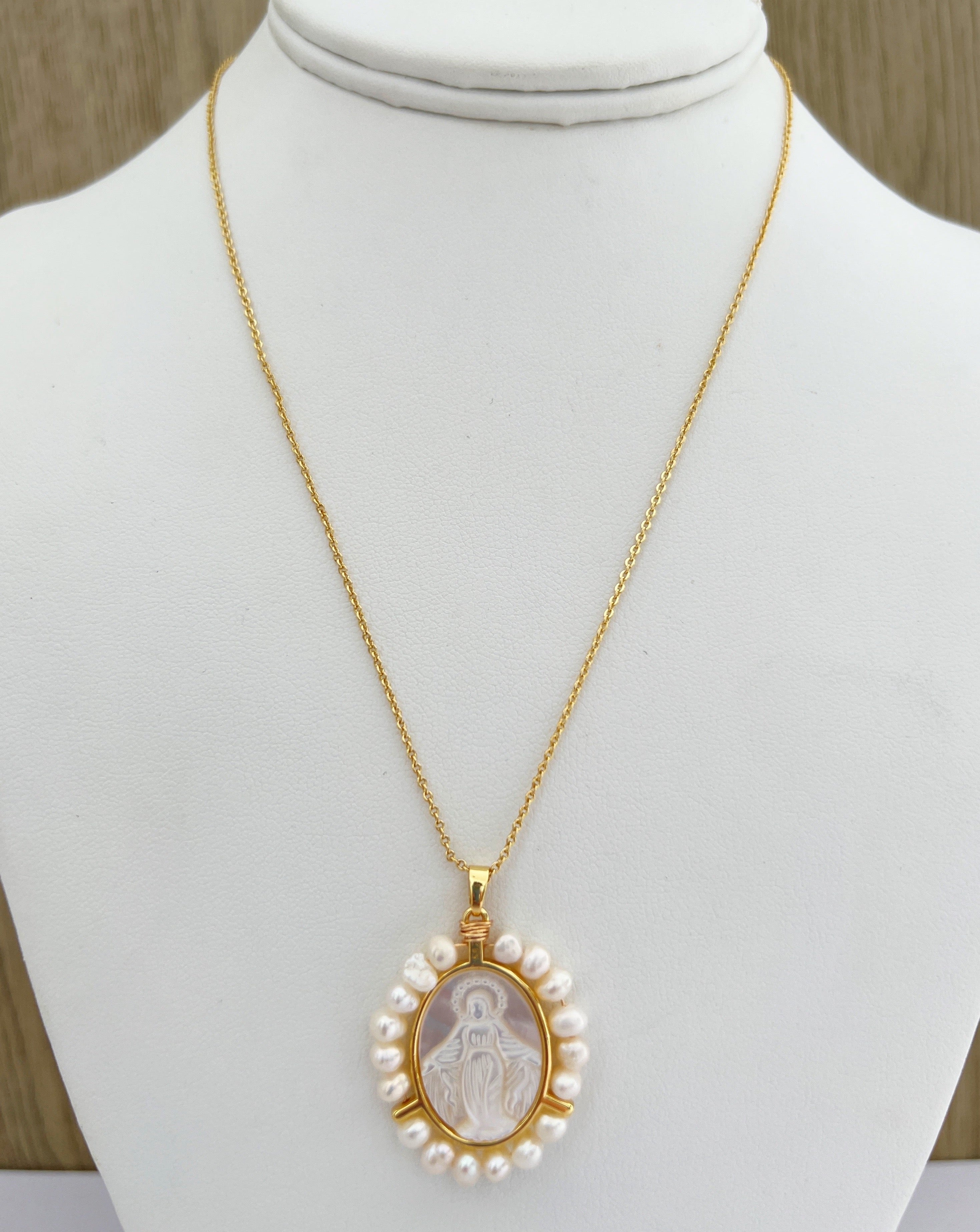 Miracle Virgin Pearl Necklace - LimaLimón Store