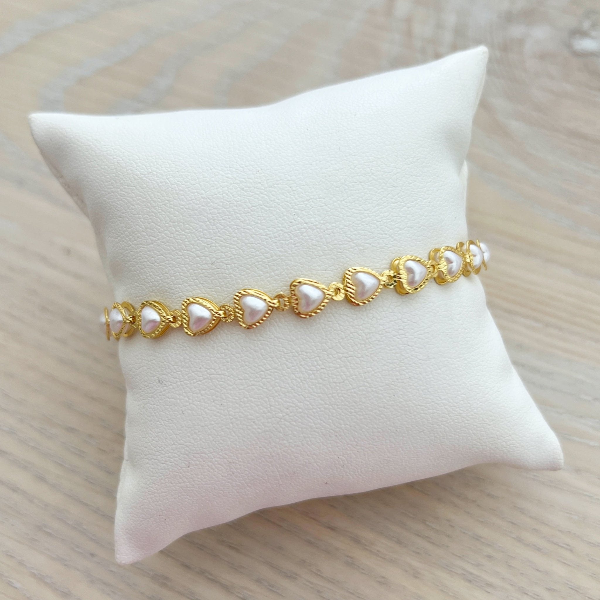 Hearts Pearls Bracelet - Bracelet | LimaLimón Store - 1
