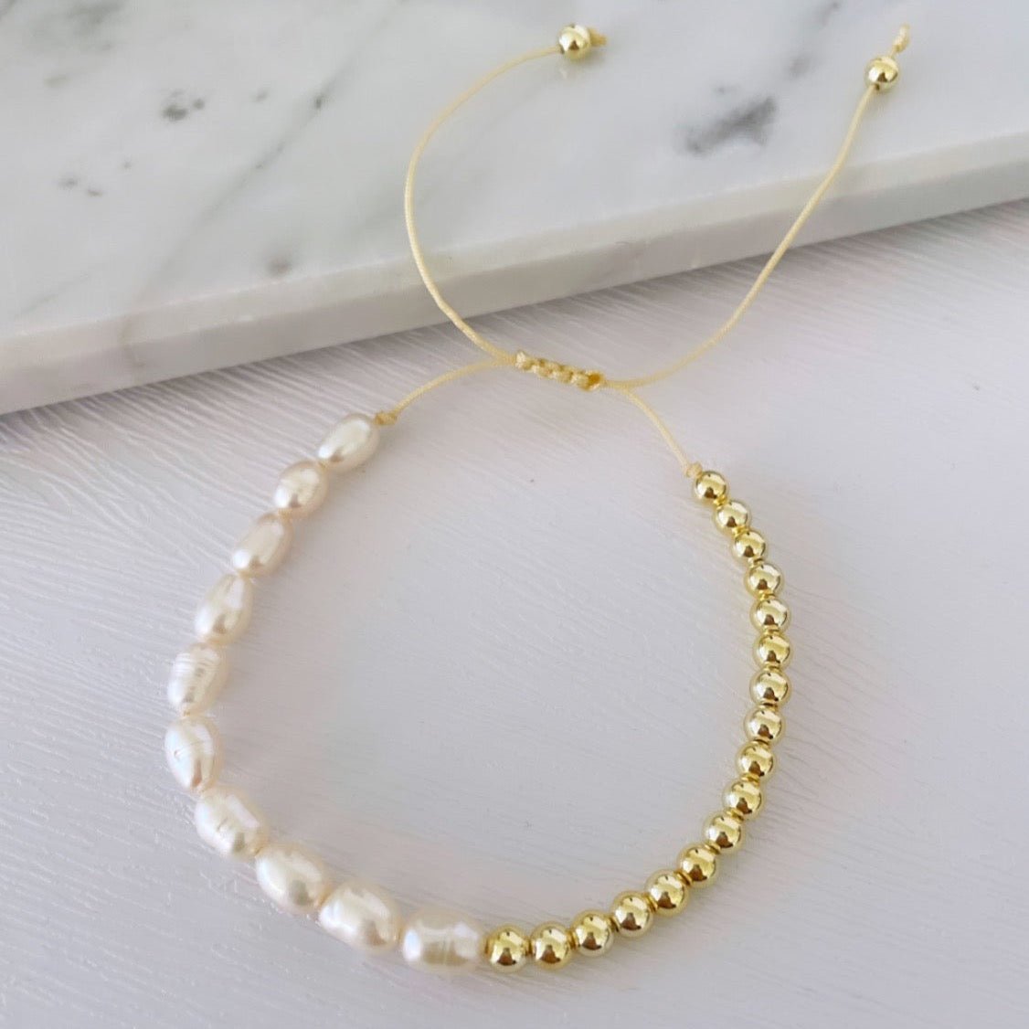 Pearl and Gold Bead Bracelet - LimaLimón Store